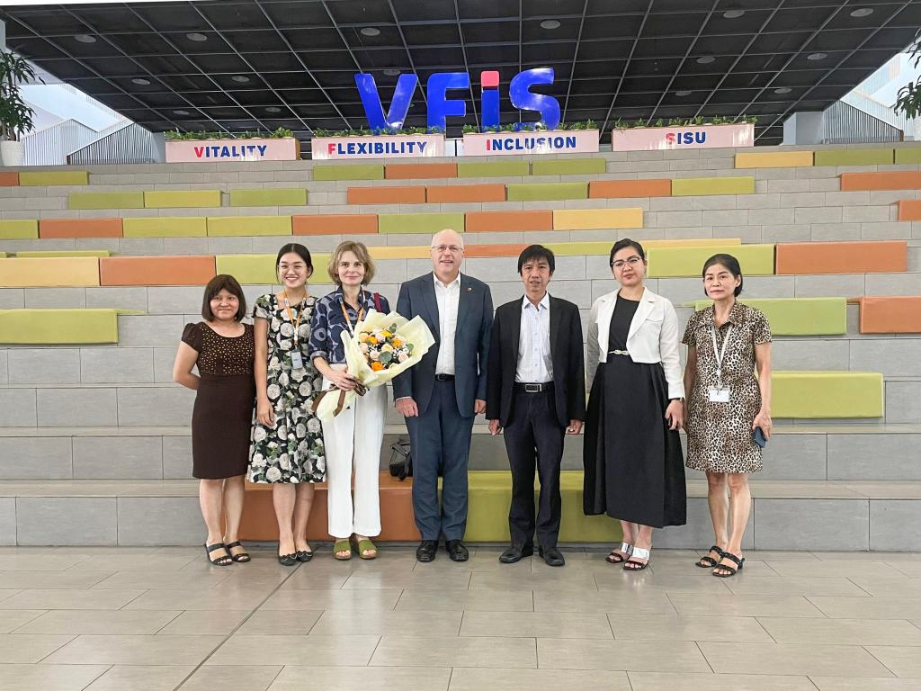 Vietnam intelligence overview